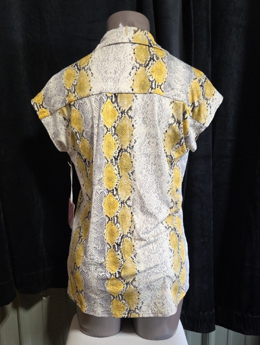 Yellow Snake-Print Short Sleeve Button-Up Women's Shirt - Picture 3 of 7